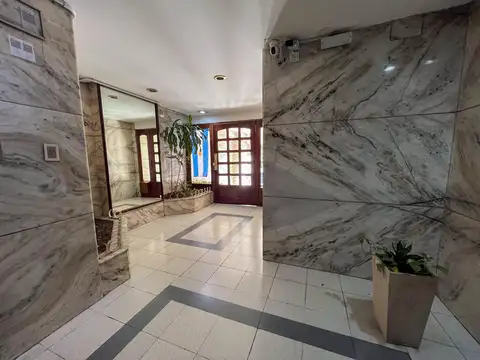 Departamento de 2 Ambientes Av. Directorio - Flores