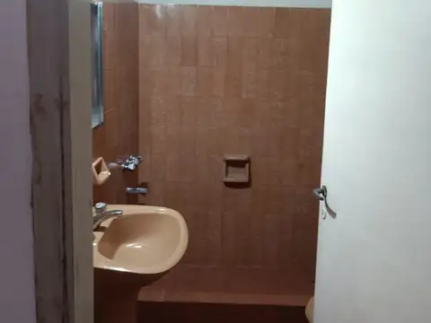 Depto Tipo Casa en Alquiler 46 años