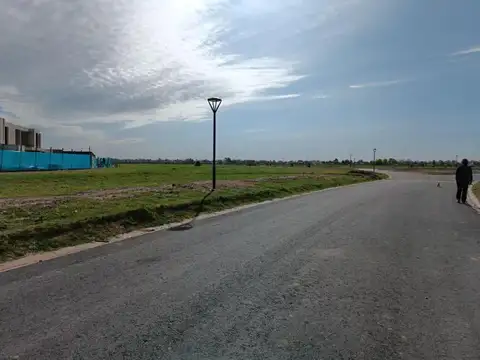 Terreno en venta - 1.079Mts2 - Terralagos, Canning