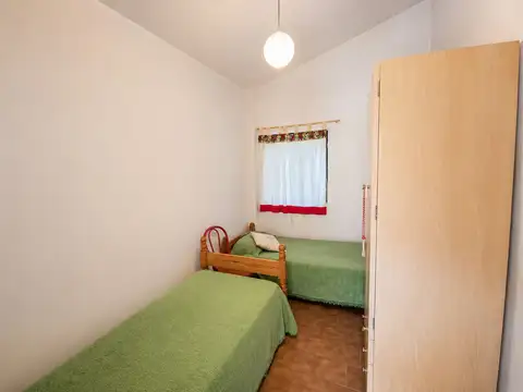 Casa 4 ambientes con 1 baño