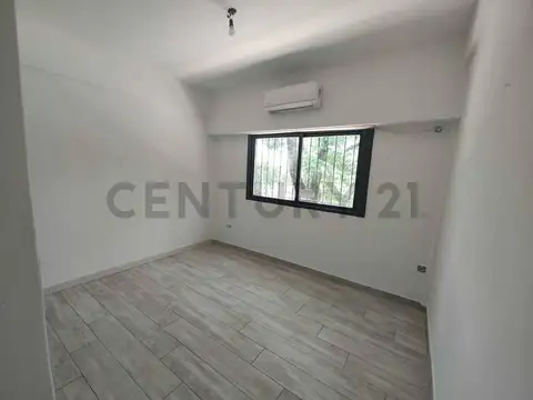 Alquiler departamento 3 ambientes Castelar Norte con balcón sin expensas