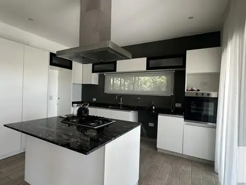 Casa en Venta en Belén de Escobar, USD 230.000