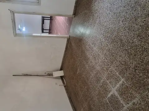 Depto Tipo Casa en Venta en Pompeya, USD 48.000