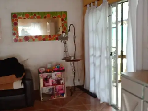 VENTA CASA 3 AMB LOS CARDALES PILETA QUINCHO PARQ