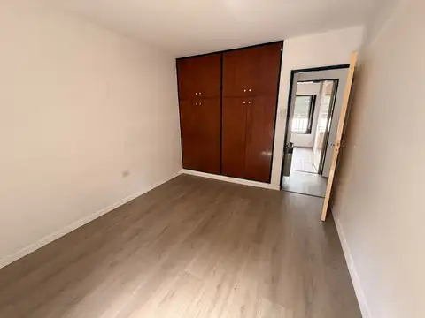 Depto Tipo Casa en Venta 49 años