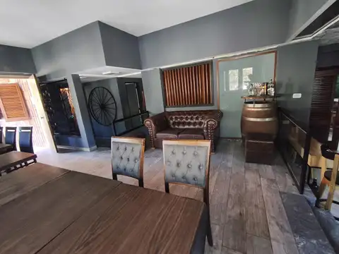 Depto Tipo Casa en Venta con 1 cocheras