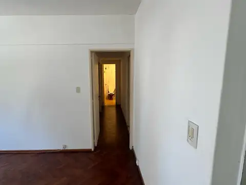 Departamento 4 ambientes con 2 baños