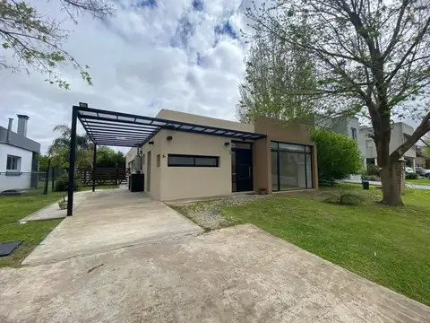 Casa 5 ambientes en alquiler en  Altos de Hudson II