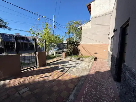 Depto Tipo Casa en Alquiler de 2 ambientes