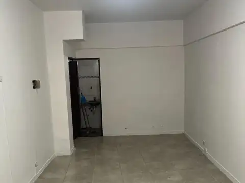 Local en Alquiler en Olivos Maipu/Uzal, $ 650.000