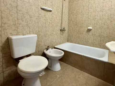 Departamento 3 ambientes con 1 baño