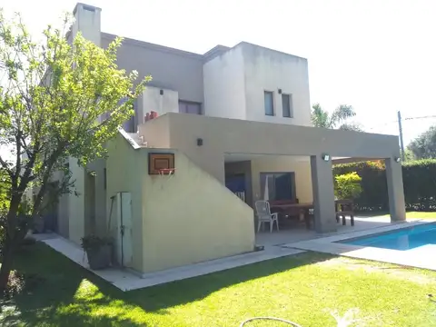 Casa en Alquiler en Mapuche Country Club, USD 1.900