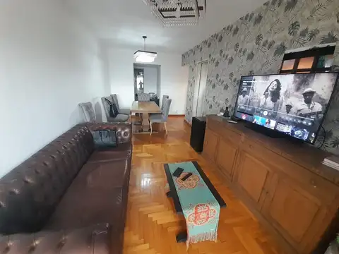 Departamento 3 ambientes con 2 baños