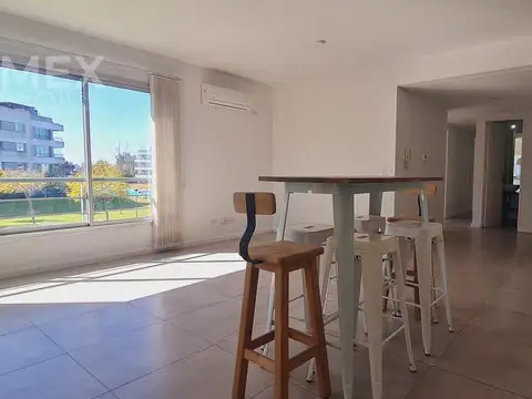Departamento 4 ambientes con 3 baños