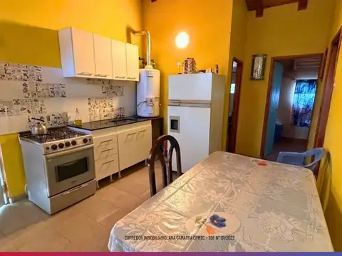 VENTA CASA + DEPARTAMENTO / GARAGE / PATIO