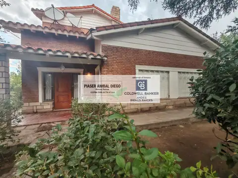 Casa en Venta con 1 cochera