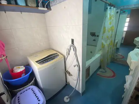 Depto Tipo Casa en Venta 60 años