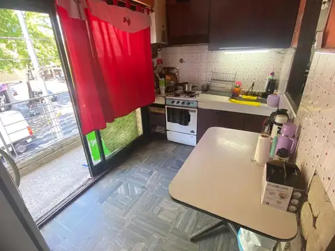 Depto Tipo Casa en Venta en Parque Avellaneda, USD 120.000