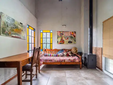 Casa 3 ambientes con 1 baño