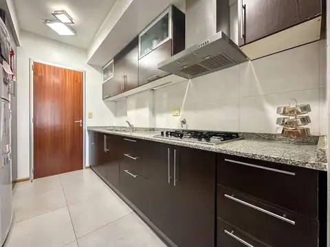 Departamento 4 ambientes con 2 baños