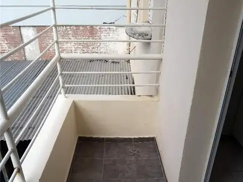 FRENCH 500, Piso 1