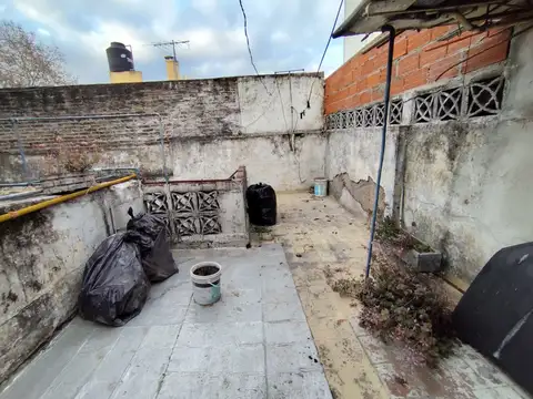VENTA PH AL FONDO A REFACCIONAR CIUDADELA NORTE