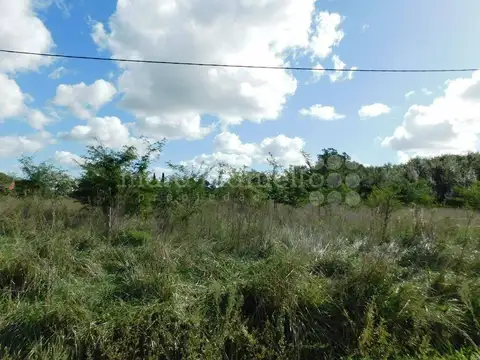 OPORTUNIDAD. LOTE DE 1039 m2 A 10 CUADRAS DE LA LAGUNA 