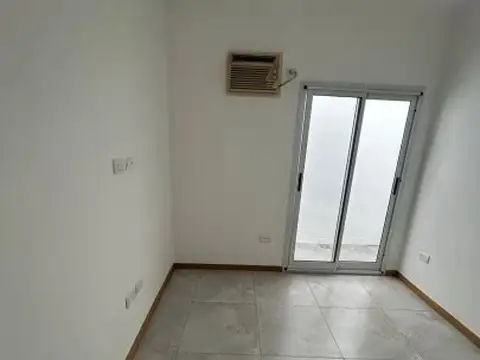 Depto Tipo Casa 4 ambientes con 3 baños