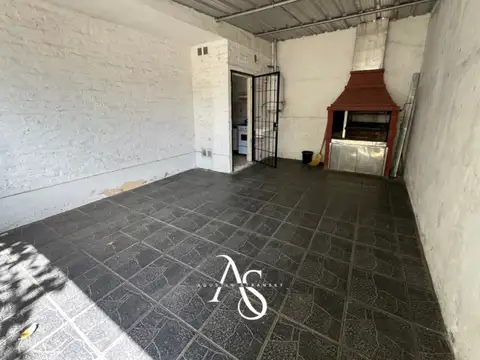 Depto Tipo Casa 4 ambientes con 1 baño