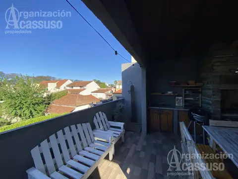 Depto Tipo Casa en Venta de 4 ambientes