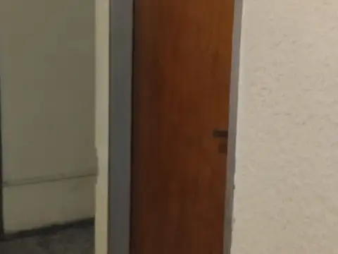 Av Corrientes 4000, Piso 1