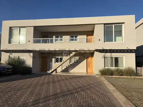 ALQUILER TOWN HOUSE | 3 AMB | LA CALESA, PILARÁ