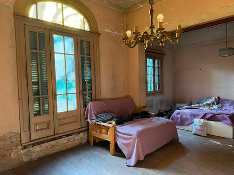 Venta casa a demoler en Paternal lote 224 m2 CABA