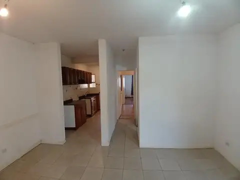 Depto Tipo Casa en Alquiler con 1 cocheras