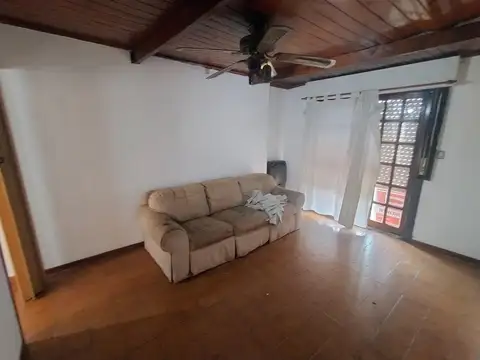 Depto Tipo Casa en Alquiler de 3 ambientes
