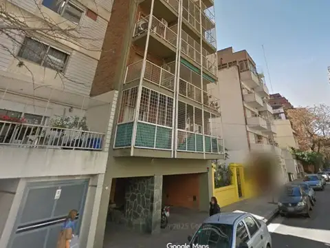Exelente ambiente con balcon muy luminoso cocina americana 1 cdra Cabildo Subte
