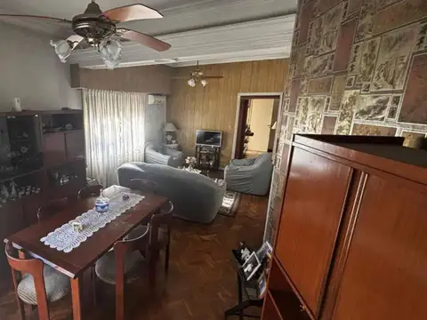 Venta de PH 5 AMBIENTES en Parque Avellaneda