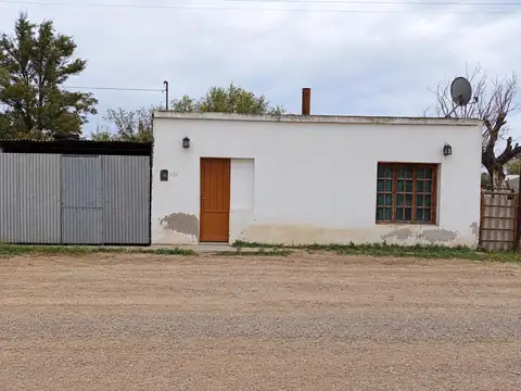 CASA A RECICLAR + TERRENO GIGANTE EN ZONA DE PLENO CRECIMIENTO - VENADO TUERTO