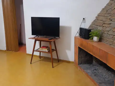 CASA A RECICLAR + TERRENO GIGANTE EN ZONA DE PLENO CRECIMIENTO - VENADO TUERTO