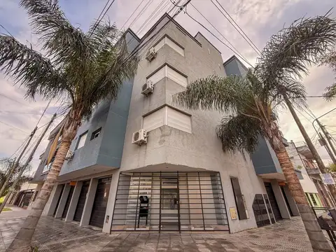 Departamento de 2 ambientes con balcón en alquiler – Lomas del Mirador