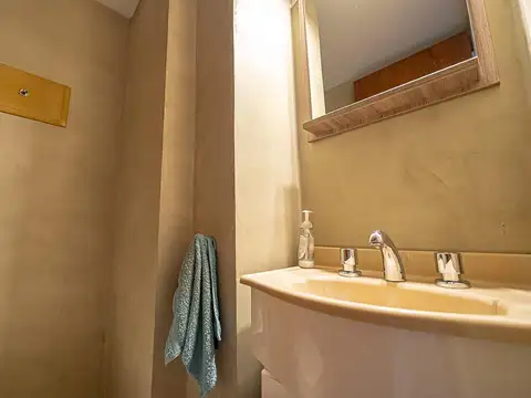 Departamento 4 ambientes con 2 baños