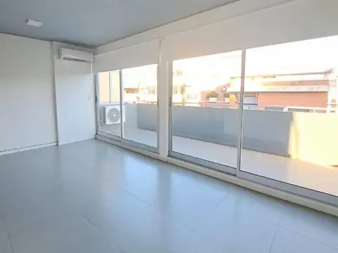 HERMOSO MONAMBIENTE EN BELGRANO