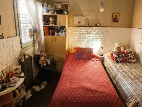 Depto Tipo Casa en Venta en Flores, USD 82.000