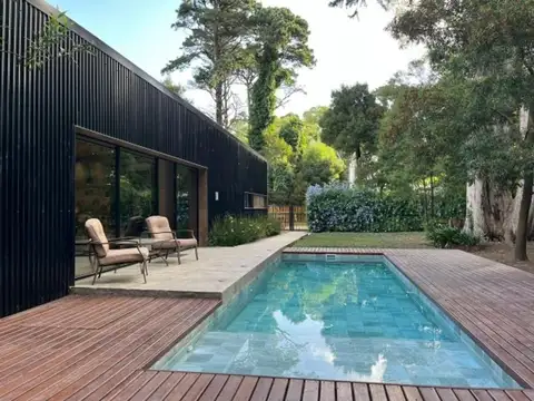 Casa en Alquiler Temporal en Barrio Bosque Peralta Ramos, USD 300