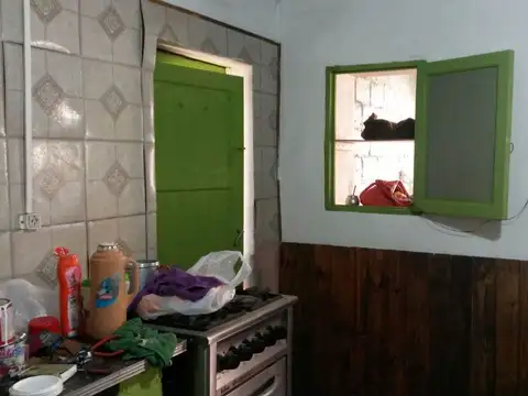 OPORTUNIDAD:  Casa para refaccionar en Godoy Cruz