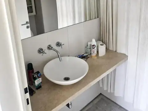 Departamento en Alquiler con 1 cocheras
