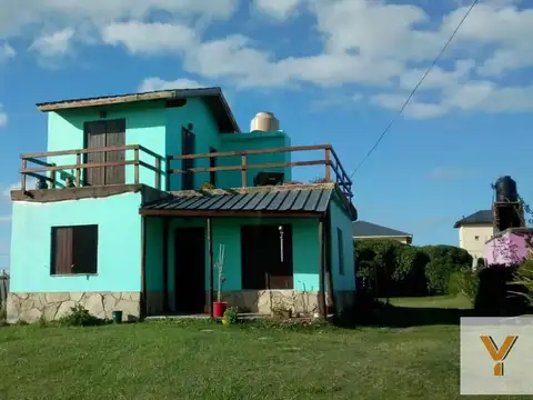 Casa en venta - 2 Dormitorios 2 Baños - Mar de Cobo