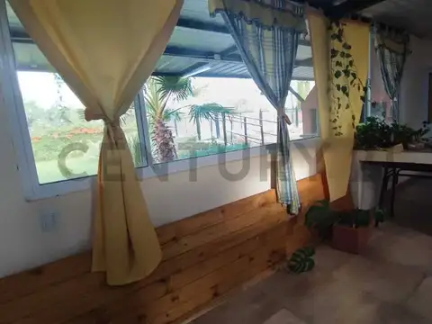 Casa 3 ambientes con 2 baños