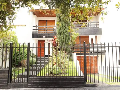 Casa - Venta - Argentina, Capital Federal - ECHEANDIA 4876