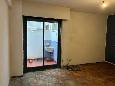 Lambaré 1100, Piso 1